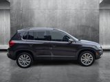 Used 2016 Volkswagen Tiguan SE image 4