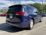 Used 2019 Chrysler Pacifica Touring-L image 5