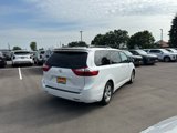 Used 2015 Toyota Sienna LE image 2