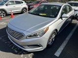 Used 2017 Hyundai Sonata SE image 2