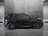 Used 2018 Jeep Cherokee Latitude w/ Altitude Package image 4