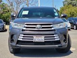 Certified 2018 Toyota Highlander LE image 3