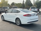 Used 2017 Ford Fusion SE image 4