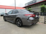 Used 2019 Toyota Camry SE image 3