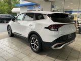 Used 2024 Kia Sportage EX image 3