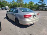 Used 2015 Volkswagen Jetta S image 4