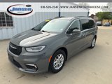Used 2022 Chrysler Pacifica Touring-L image 2