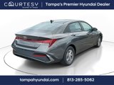 New 2025 Hyundai Elantra SE image 3