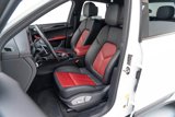Certified 2022 Porsche Macan image 5