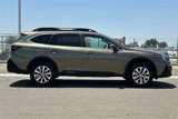 Used 2021 Subaru Outback Premium image 3