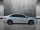 Used 2017 Toyota Camry SE image 4