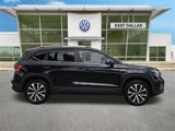 Certified 2022 Volkswagen Taos SE image 2