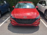 Used 2021 Hyundai Elantra SE image 3