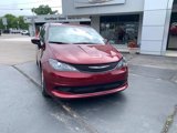 Used 2022 Chrysler Voyager LX image 3