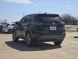 Used 2021 Nissan Rogue SV image 4