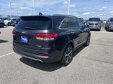 Used 2017 Kia Sorento EX image 4