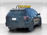 Used 2018 Ford Explorer XLT w/ Equipment Group 202A image 3