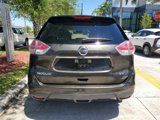 Certified 2016 Nissan Rogue SV image 5