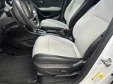 Certified 2022 Chevrolet Trax LT w/ LT Convenience Package image 2