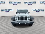 Used 2017 Jeep Wrangler Unlimited Rubicon w/ Connectivity Group image 3