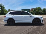 Certified 2022 Volkswagen Tiguan SE R-Line image 6