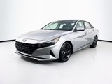 Used 2022 Hyundai Elantra SEL image 3