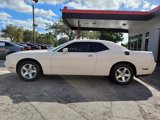 Used 2009 Dodge Challenger SE image 3