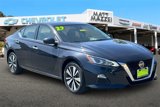 Used 2022 Nissan Altima 2.5 SV image 2