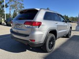 Used 2021 Jeep Grand Cherokee Laredo image 3