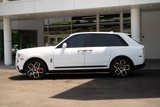 Used 2023 Rolls-Royce Cullinan Black Badge image 2