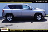 Used 2016 Jeep Compass Latitude image 2