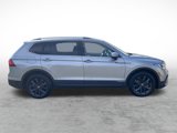 Used 2022 Volkswagen Tiguan SE image 4