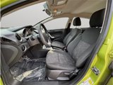 Used 2013 Ford Fiesta SE image 2
