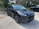 Used 2022 Ford Escape SE w/ SE Sport Appearance Package image 4