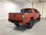 Used 2017 Toyota Tacoma TRD Sport image 4
