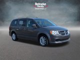 Used 2016 Dodge Grand Caravan SXT image 3