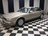 Used 1998 Jaguar XJ8 image 3