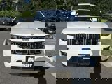 Certified 2022 Jeep Grand Cherokee Laredo E image 3