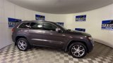 Used 2019 Jeep Grand Cherokee Limited image 3