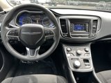 Used 2016 Chrysler 200 Limited image 5