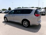 Used 2018 Chrysler Pacifica Limited w/ Advanced Safetytec Group image 3