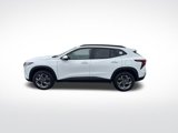 New 2025 Chevrolet Trax LT w/ Sunroof Package image 2