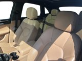 Certified 2022 Porsche Macan image 5