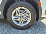 New 2025 Hyundai Tucson SE image 3