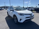 Used 2018 Toyota RAV4 LE image 2