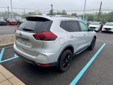 Used 2018 Nissan Rogue SV w/ Premium Package image 4