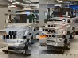 Used 2007 Jeep Commander Limited image 3
