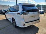 Used 2019 Toyota Sienna SE image 4