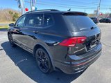 Used 2022 Volkswagen Tiguan SE R-Line image 5