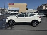 Used 2021 Nissan Rogue Sport SL image 2